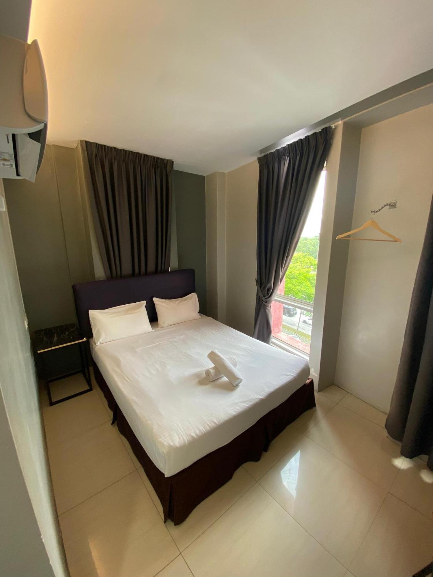 Pillows Plus كوتا دامانسارا المظهر الخارجي الصورة